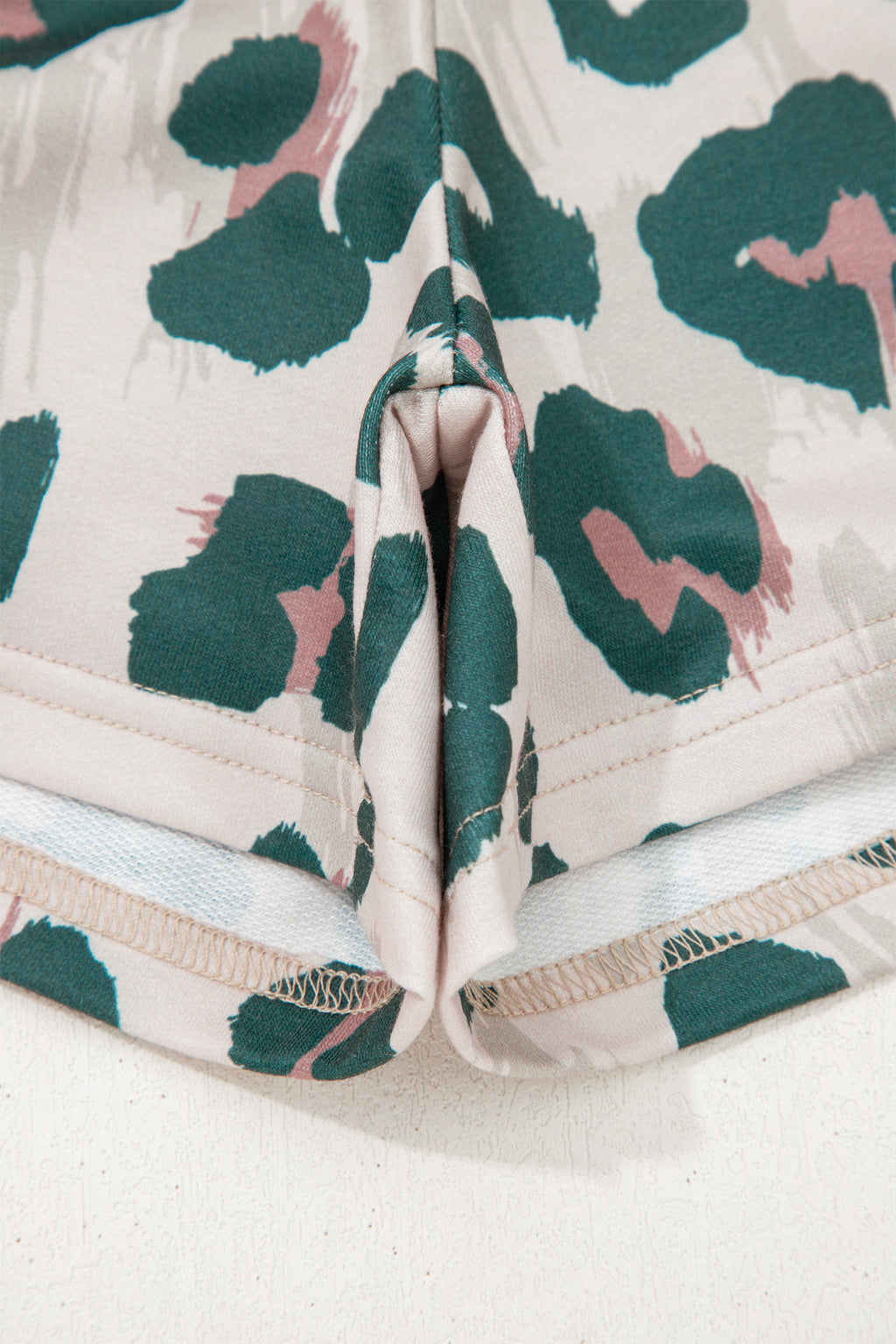 Brown Unique Leopard Print Contrast Trim Top Loose 2pcs Short Set