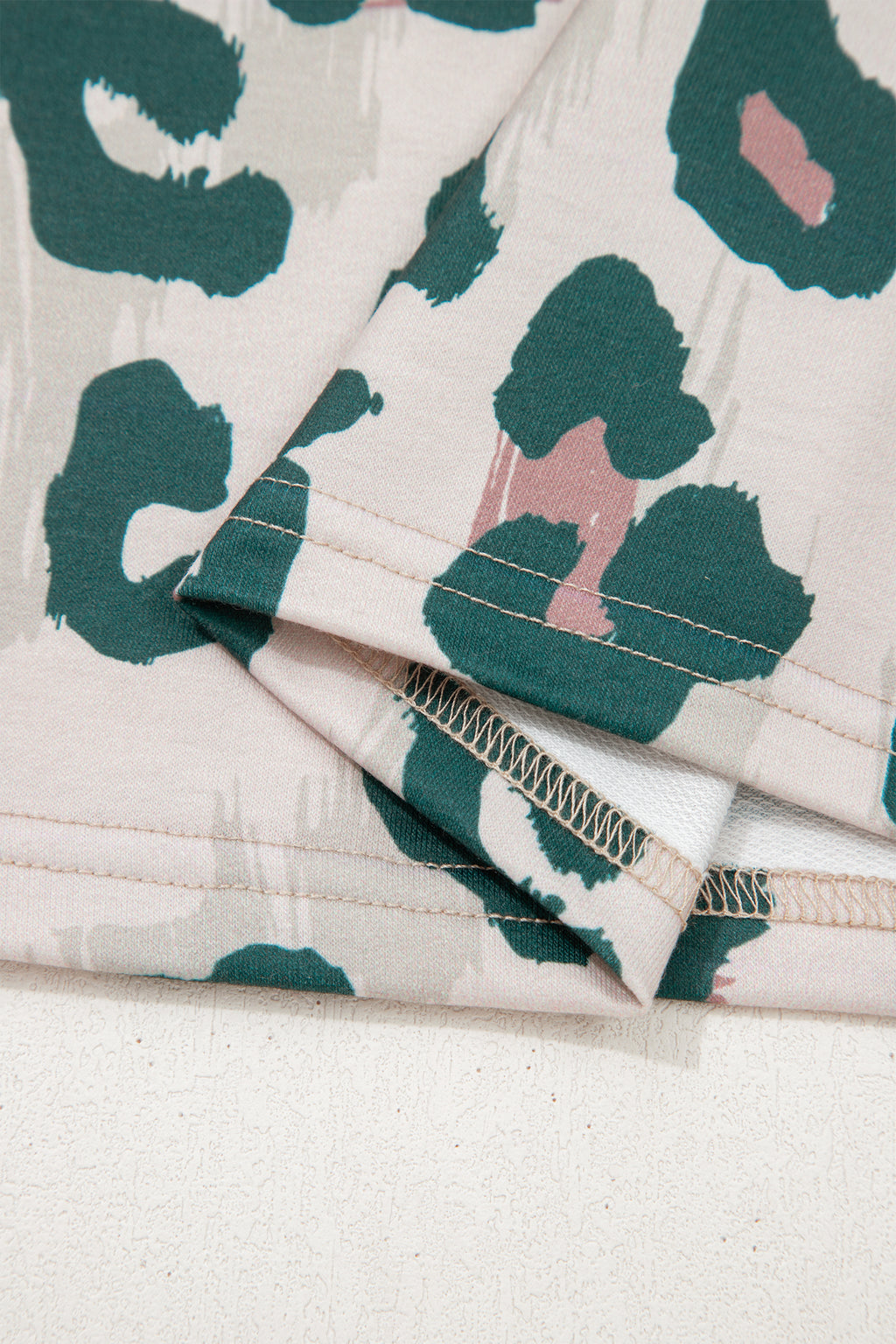 Brown Unique Leopard Print Contrast Trim Top Loose 2pcs Short Set